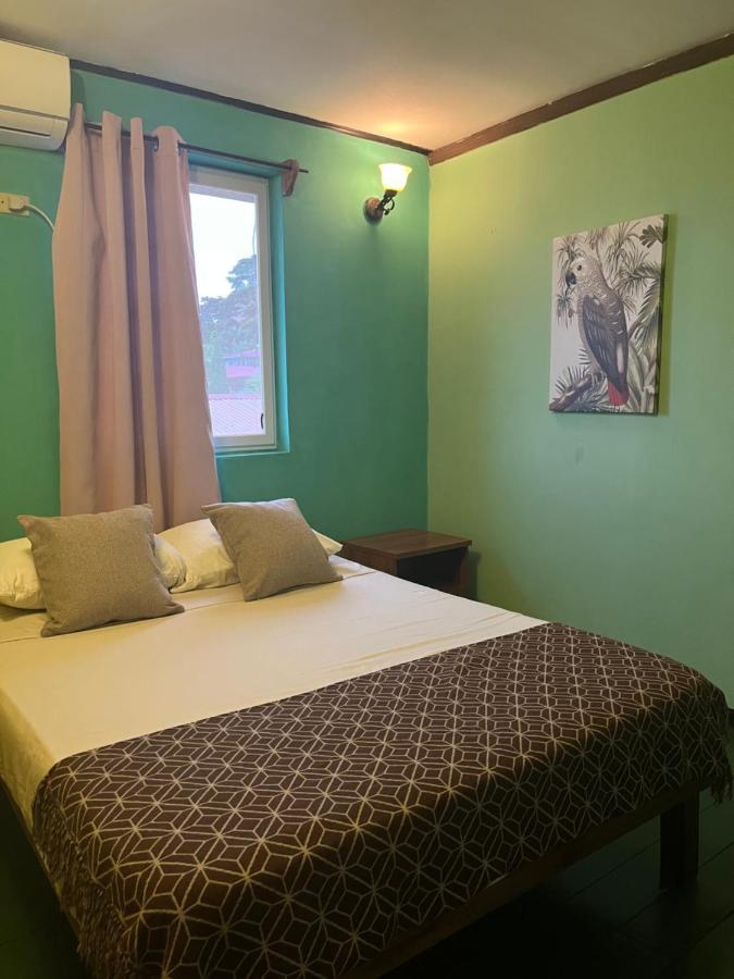 Hostal Cay 巴斯蒂门多斯 外观 照片