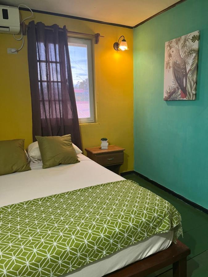 Hostal Cay 巴斯蒂门多斯 外观 照片