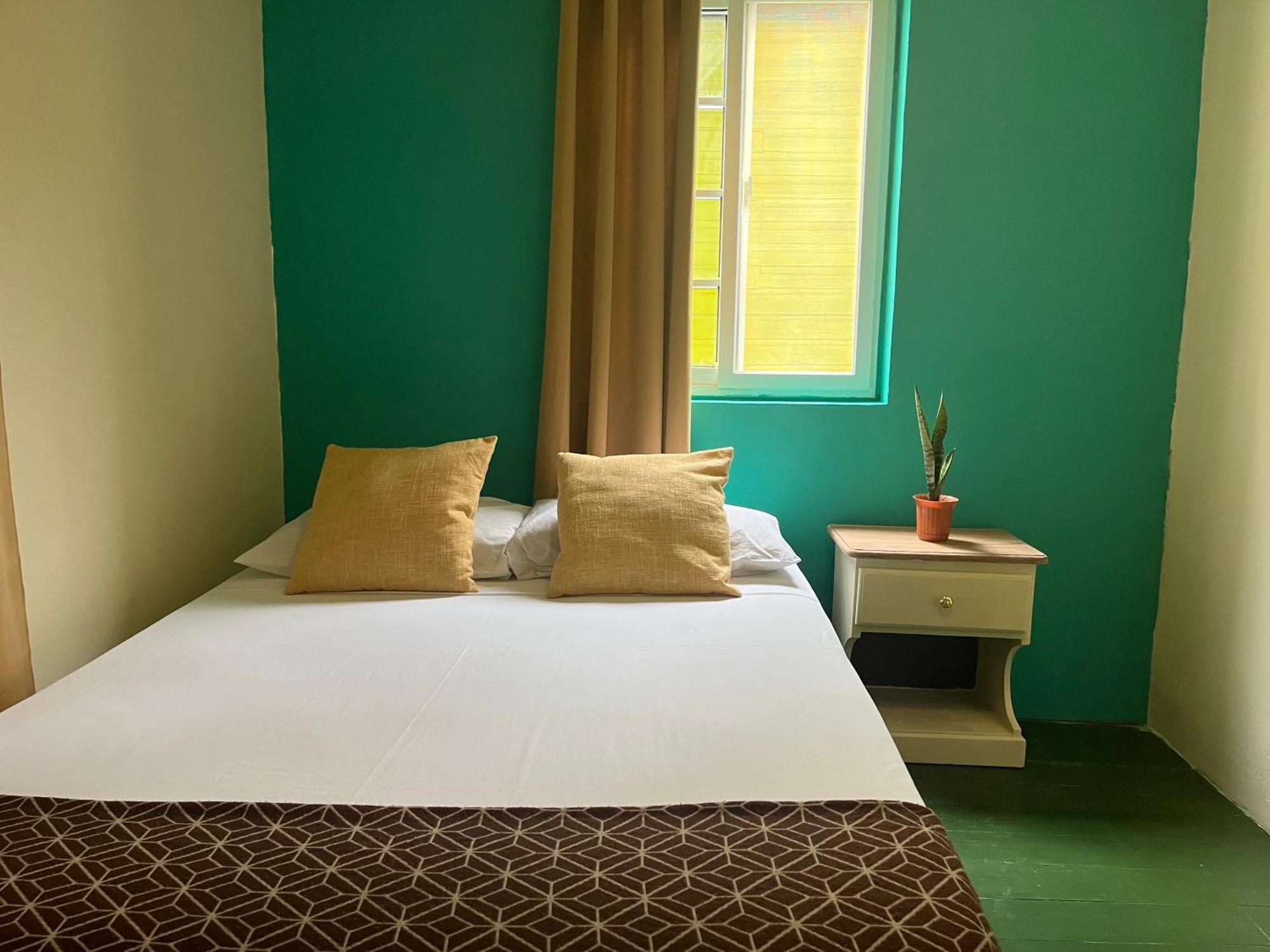 Hostal Cay 巴斯蒂门多斯 外观 照片